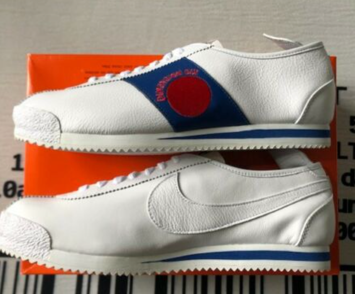 Nike Classic Cortez 72 QS Shoe Dog Pack 